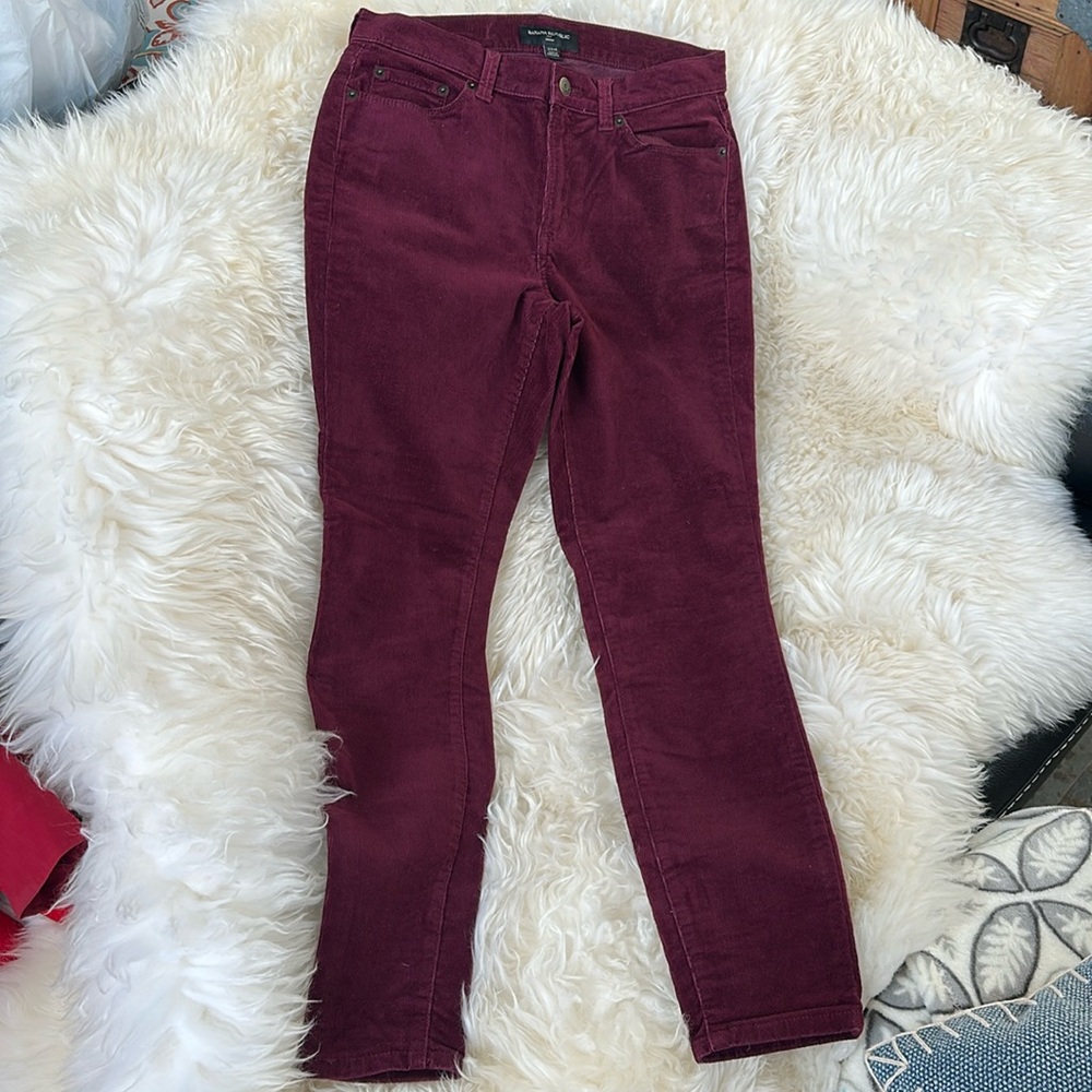 💘 Valentine Burgundy Banana Republic Skinny Corduroy Pants sz.4